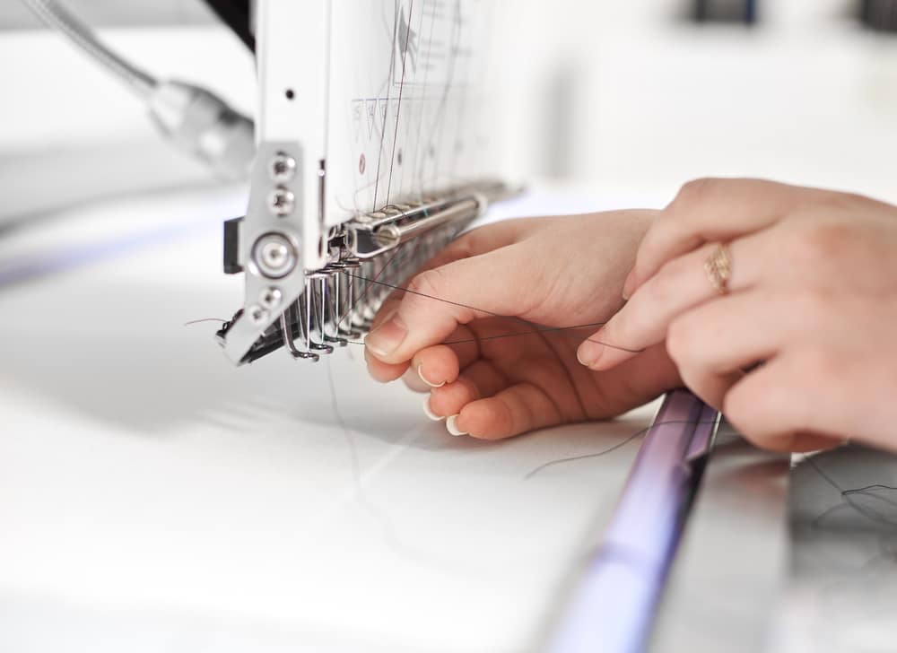 How to Use an Embroidery Machine: A Complete Tutorial
